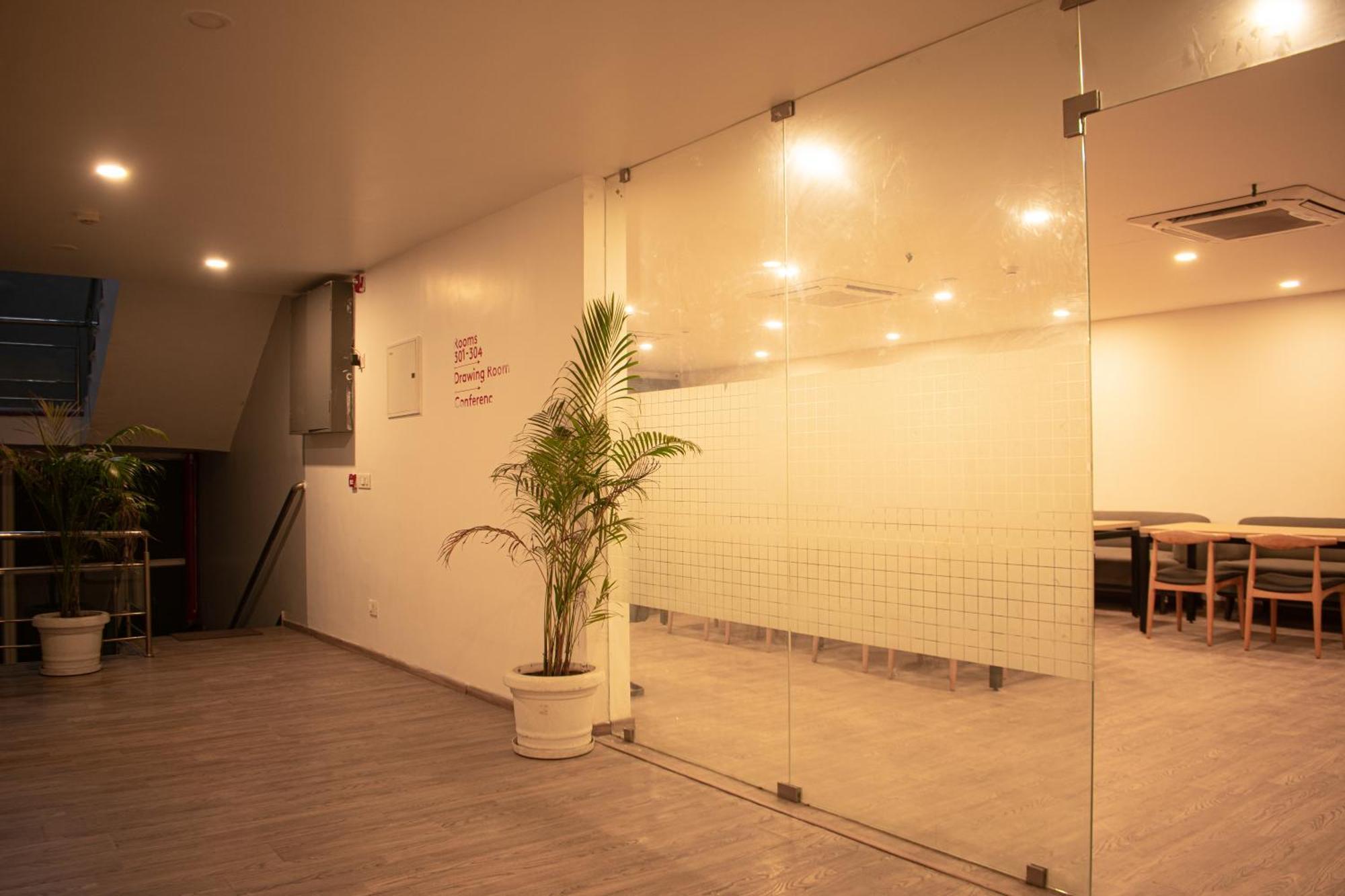 Hotel Chetram Elite Near Railway Station 자이푸르 외부 사진