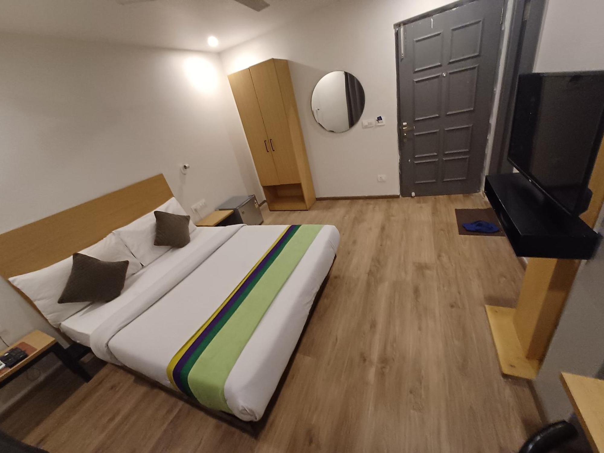 Hotel Chetram Elite Near Railway Station 자이푸르 외부 사진