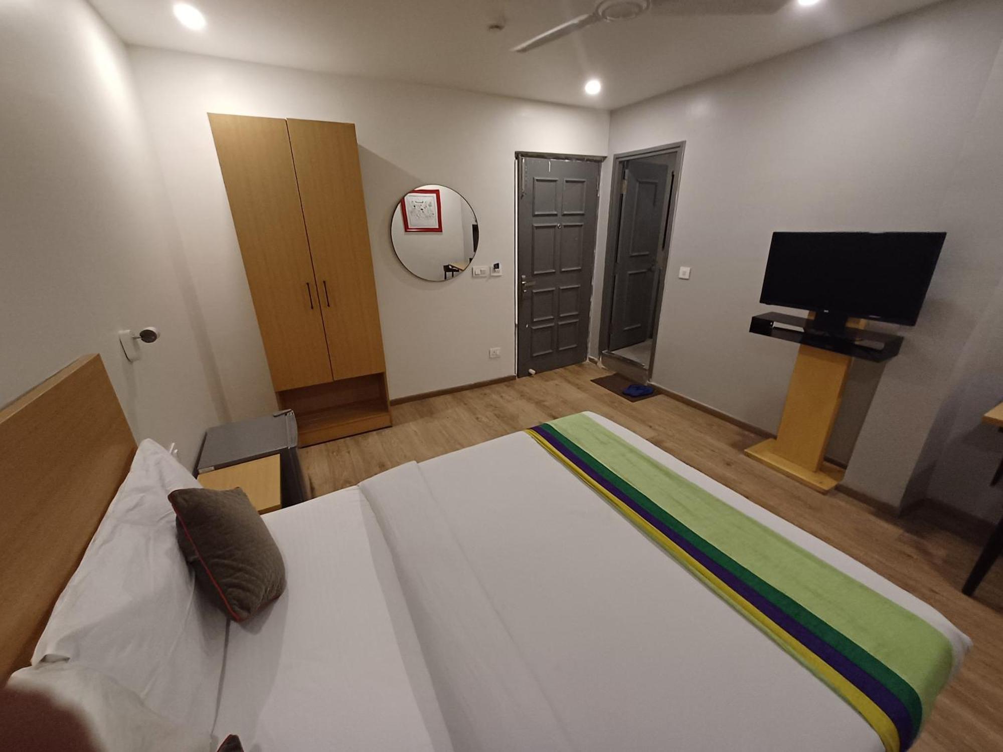 Hotel Chetram Elite Near Railway Station 자이푸르 외부 사진