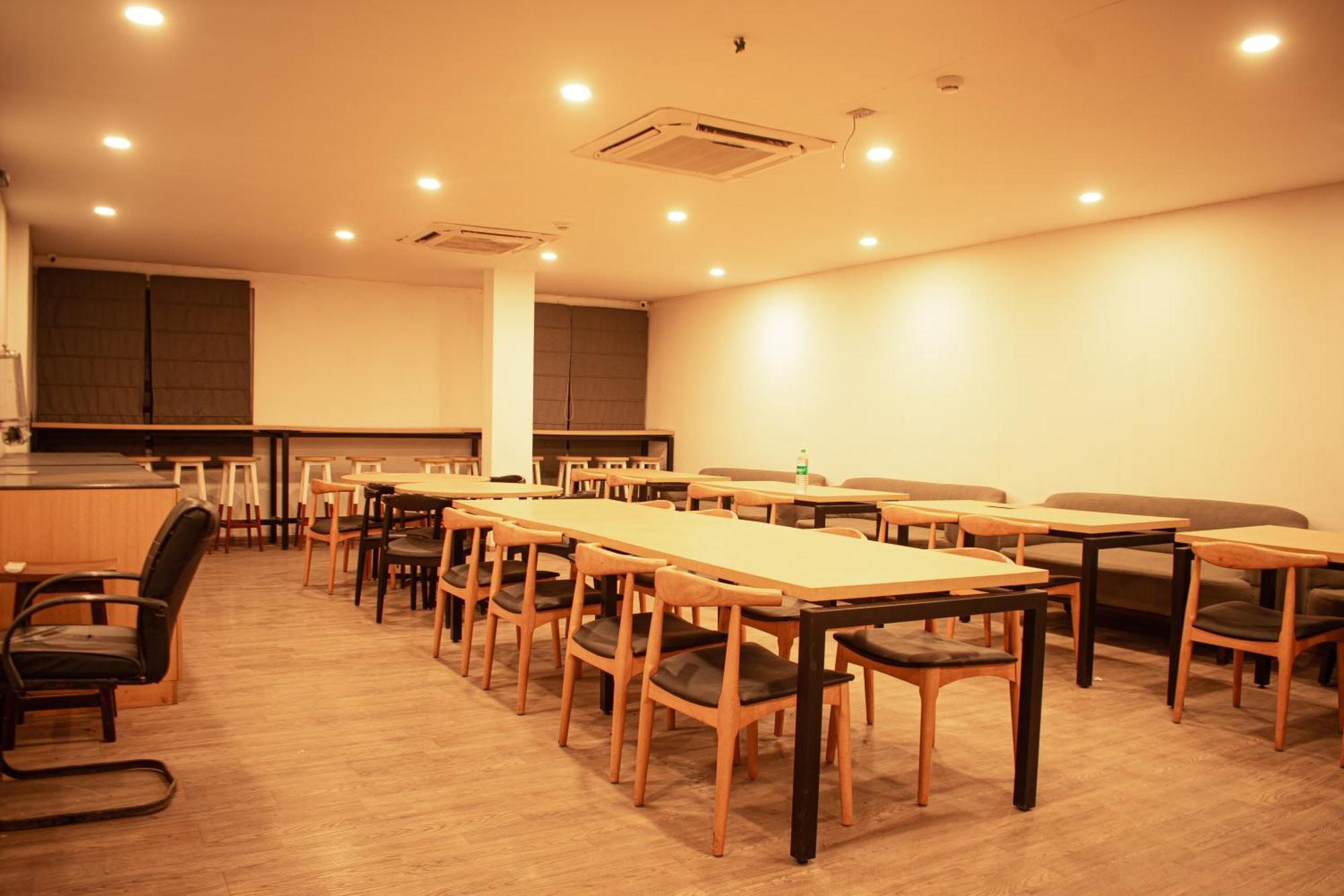 Hotel Chetram Elite Near Railway Station 자이푸르 외부 사진